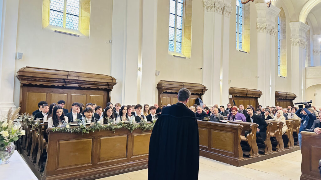 Konfirmandusaink bizonyságtétele a Vártemplomban